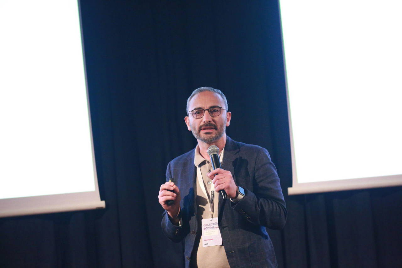 Cumhuriyet'in eğitim vizyonu zirvede yeniden yorumlandı