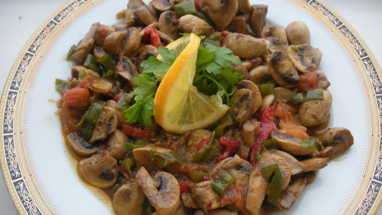 Türk mutfağının vazgeçilmezi: 5 farklı meze tarifi