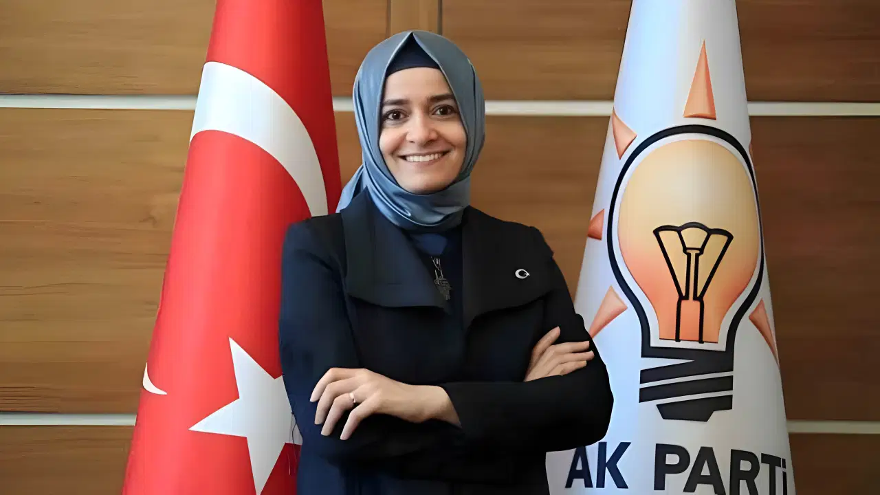 Fatma Betül Sayan Kaya'nın İstifası Sonrası AKP'den Önemli Açıklama