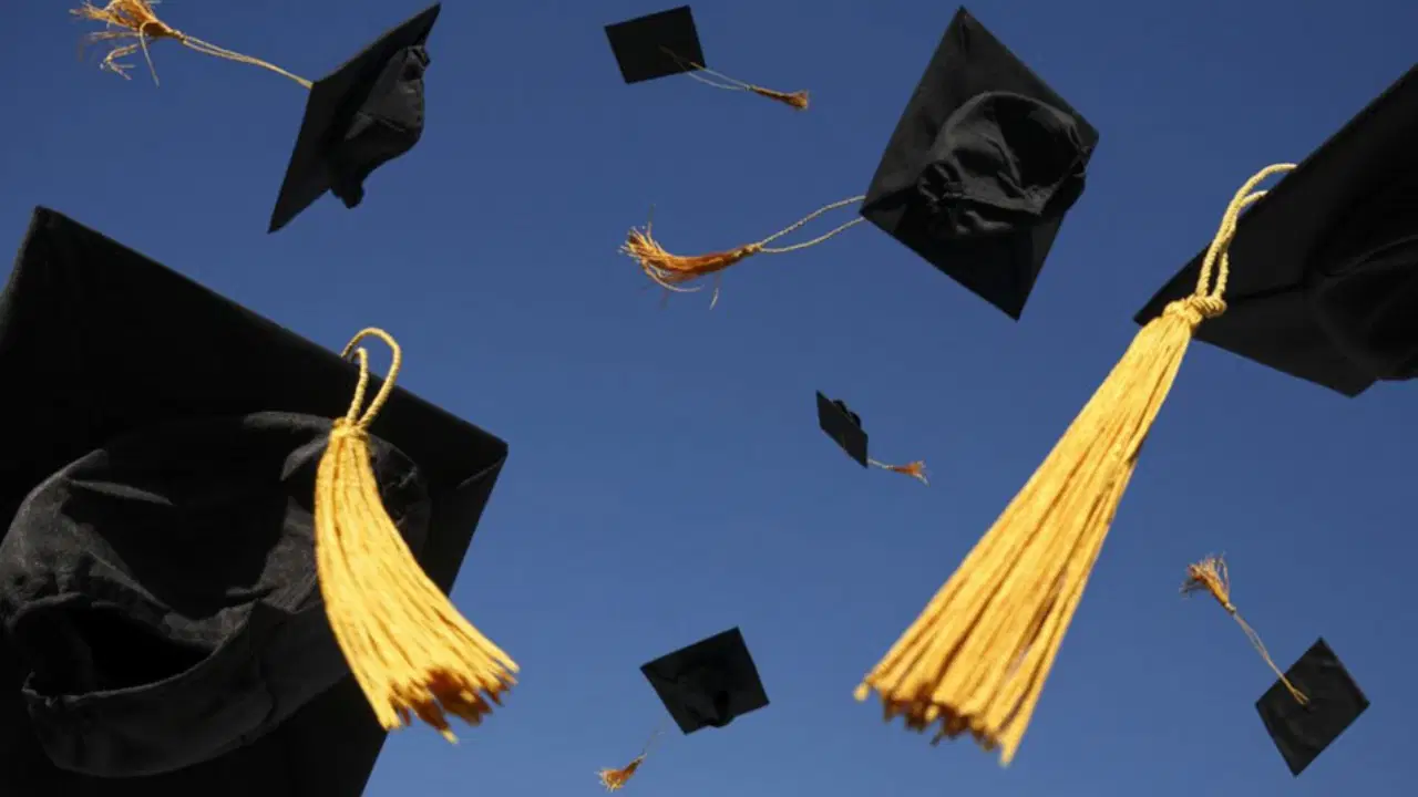 Sahte diploma çetesi iddianamesi: 'Depremde ölen avukatların yerine sahte isim eklediler, alay edercesine rahmet mesajı paylaştılar'