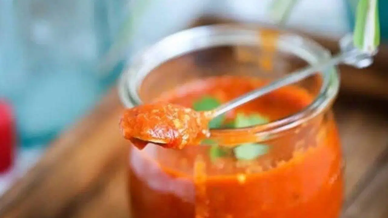 Köz sebzelerin lezzeti: Lutenitsa sos tarifi