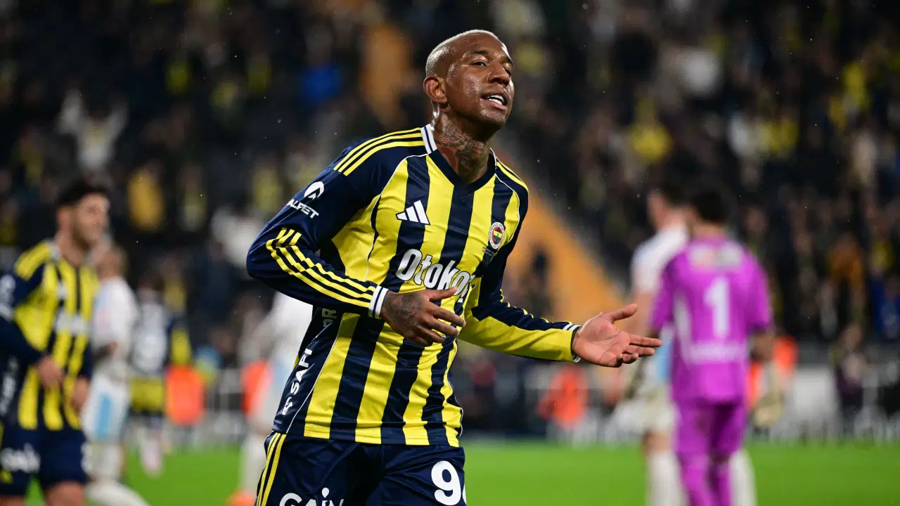 Fenerbahçe Türkiye Kupası'nda yıldızlarıyla güldü: Kadıköy'de ikinci yarı açıldı!