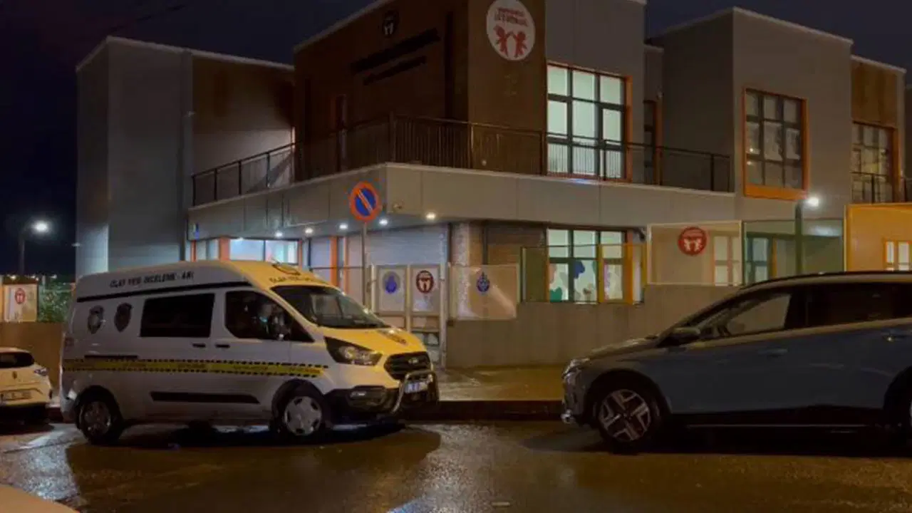 Özel 'incelesinler' demişti: Polis ekipleri gece saatlerinde İBB kreşine gitti