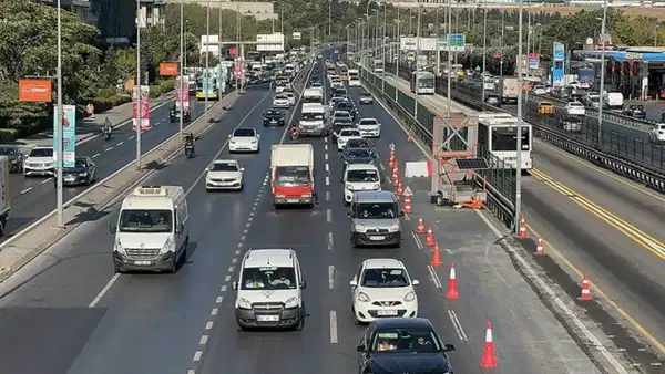 E-5’te 12 gün sürecek çalışma: Trafik 7 saat yan yola verilecek