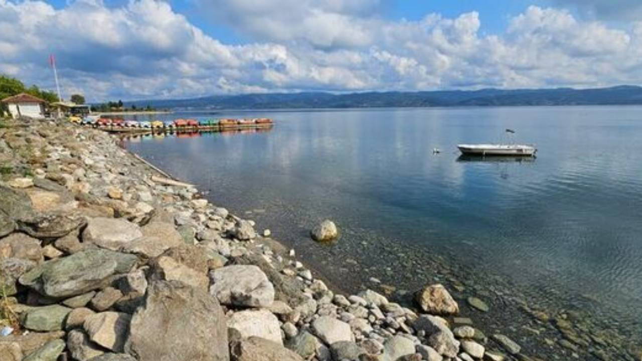 Sapanca Gölü Tehlikede, Derinlik Kritik Seviyeye Indi: ‘Sorun Kuraklık Değil, Kötü Yönetim’