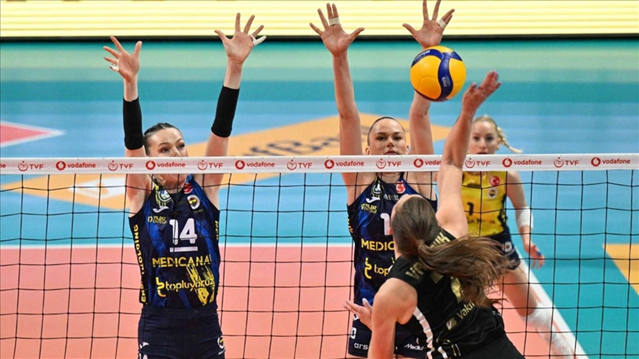 VakıfBank - Fenerbahçe Medicana maçı ne zaman, saat kaçta, hangi kanalda? Şifresiz mi?