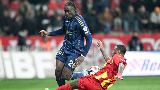 İlker Yağcıoğlu'ndan Fenerbahçeli futbolcuya tepki: 'Olmuyor'