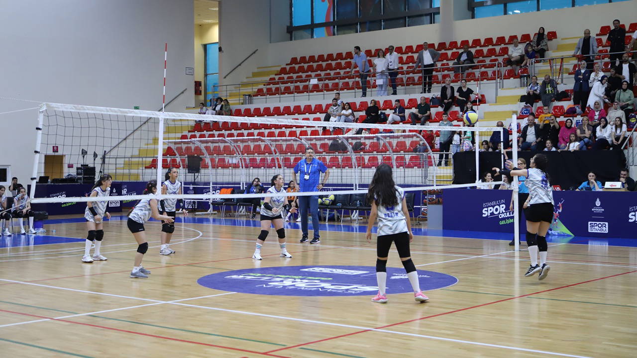 İBB Spor Okulları'nda yeni dönem başladı