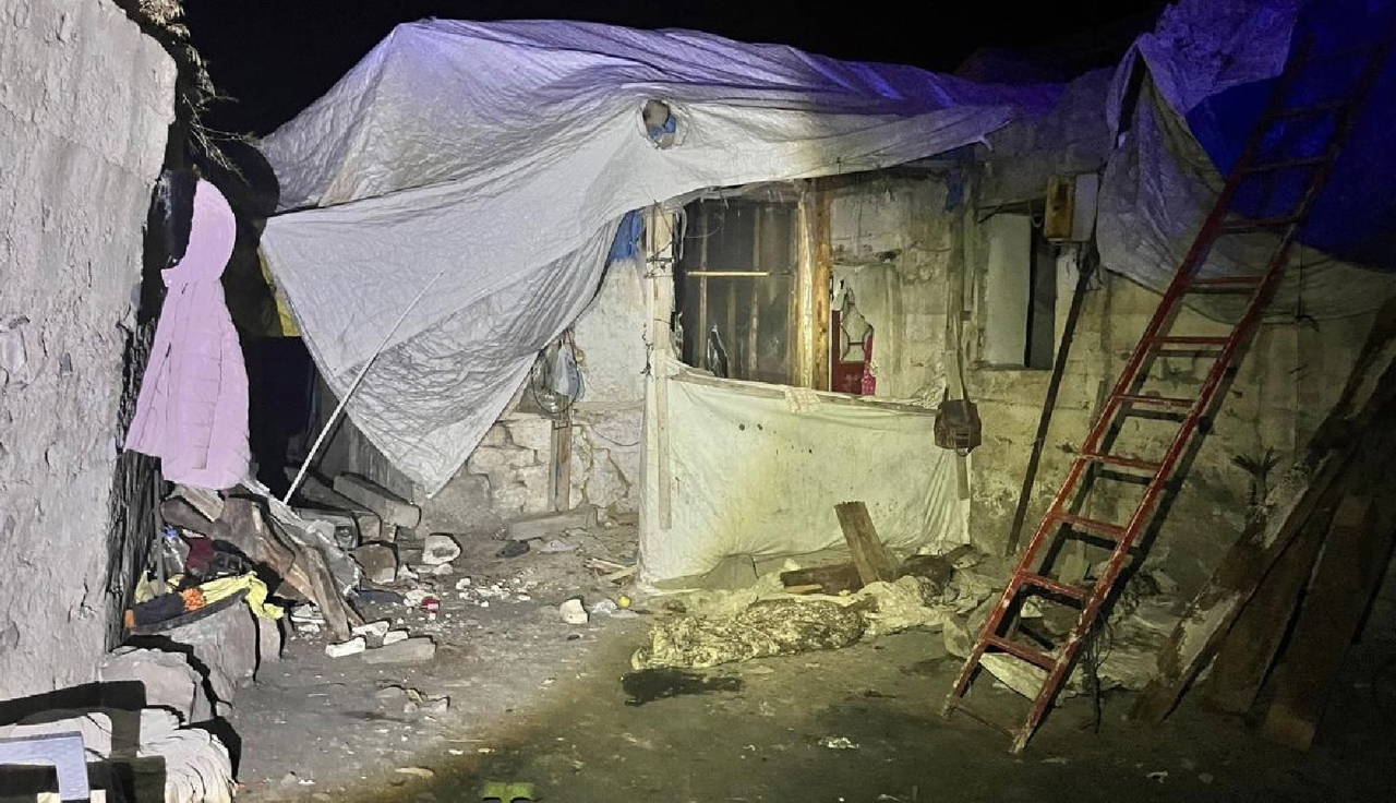 Erzurum'da toprak evin damı çöktü, 2 çocuk öldü, 4 kişi yaralandı