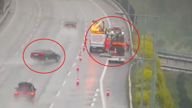 Kaza için önlem alan görevlilere çarptı: 1'i ağır 3 yaralı 