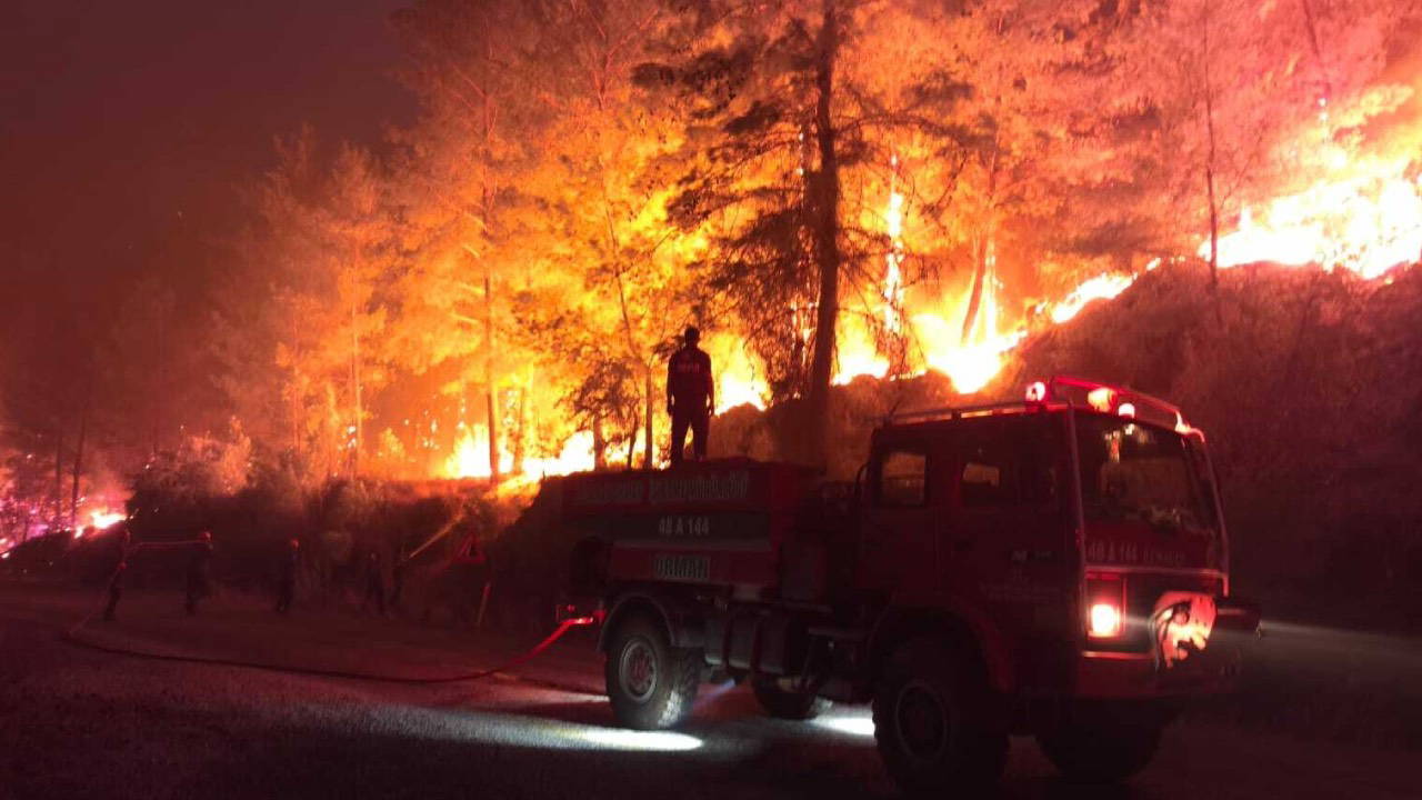 Muğla'da sekiz ayrı noktada yangın!