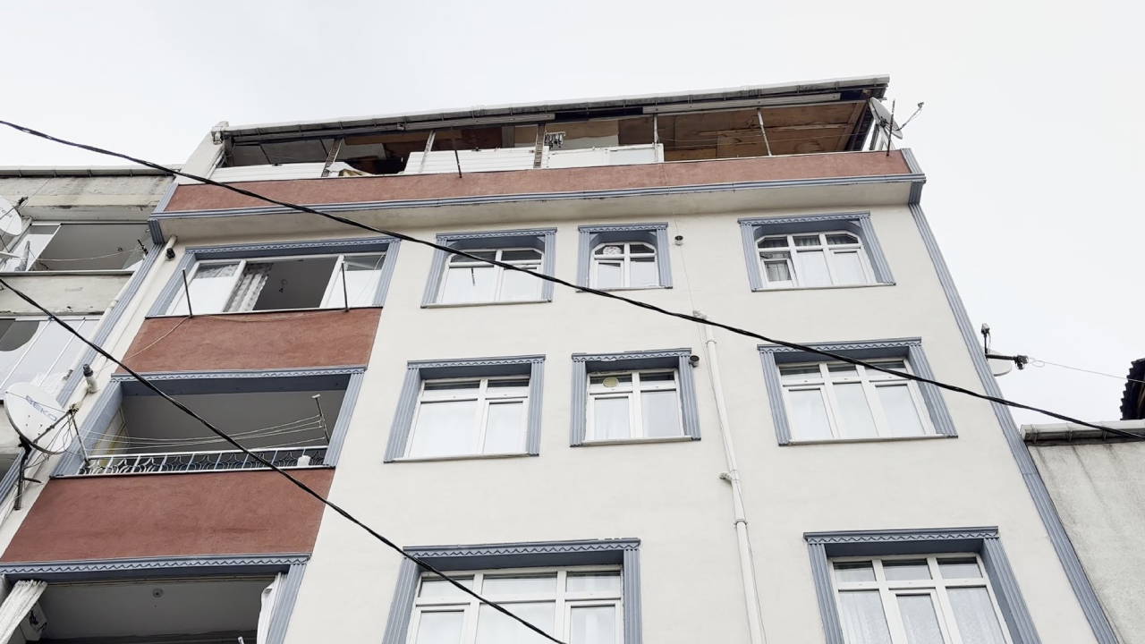 Son Dakika... İstanbul Bağcılar’da zehirlenme şüphesi: 3 ölü, 1 ağır yaralı!