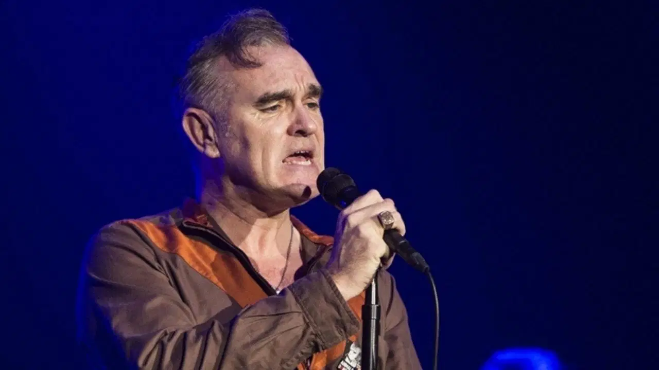 Şehrin gürültüsünden rahatsız oldu: Morrissey uykusuz kaldığı için konserini iptal etti