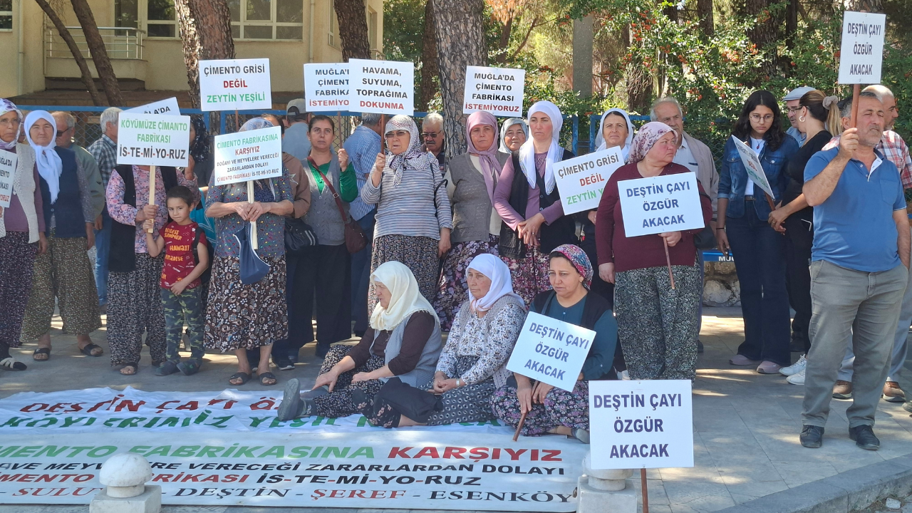 Köylüler “Deştin için Adalet” talebiyle mahkeme önünde