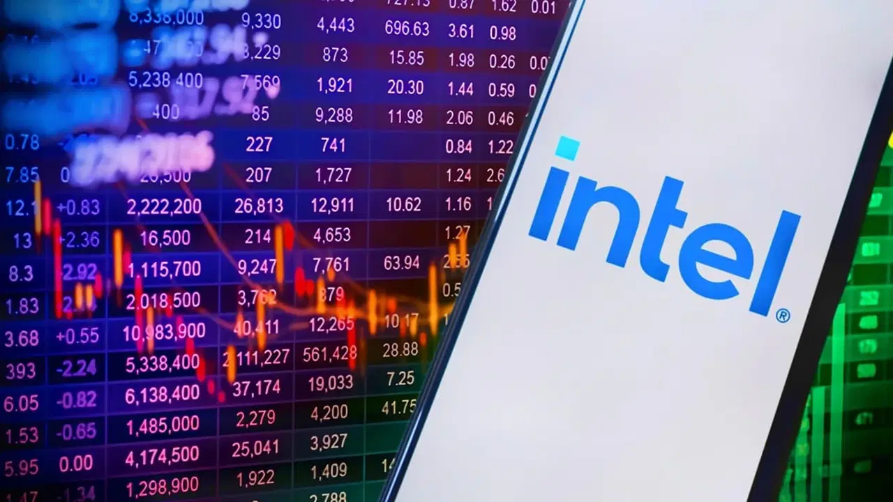 Intel'in geliri üçüncü çeyrekte arttı
