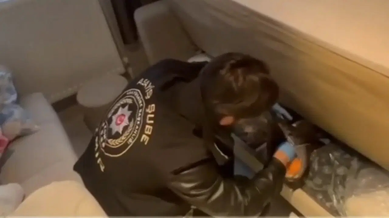 İzmir'de masaj salonlarına 'fuhuş' operasyonu: 6 kişi tutuklandı, 13 kadın kurtarıldı