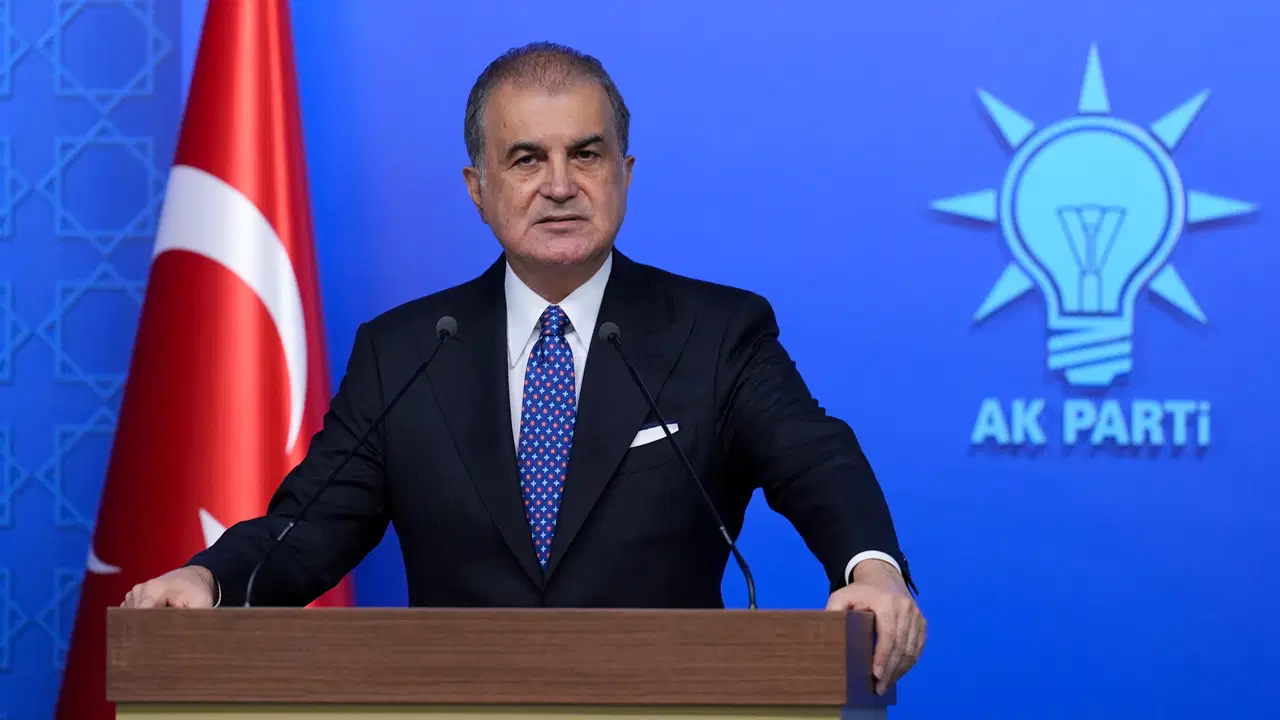 AKP'li Ömer Çelik MYK sonrası konuştu: YENİ Parti'nin 'Osman Arıkan Nacar ile Bodrum'da tatil yaptı' iddiasına yanıt vermedi