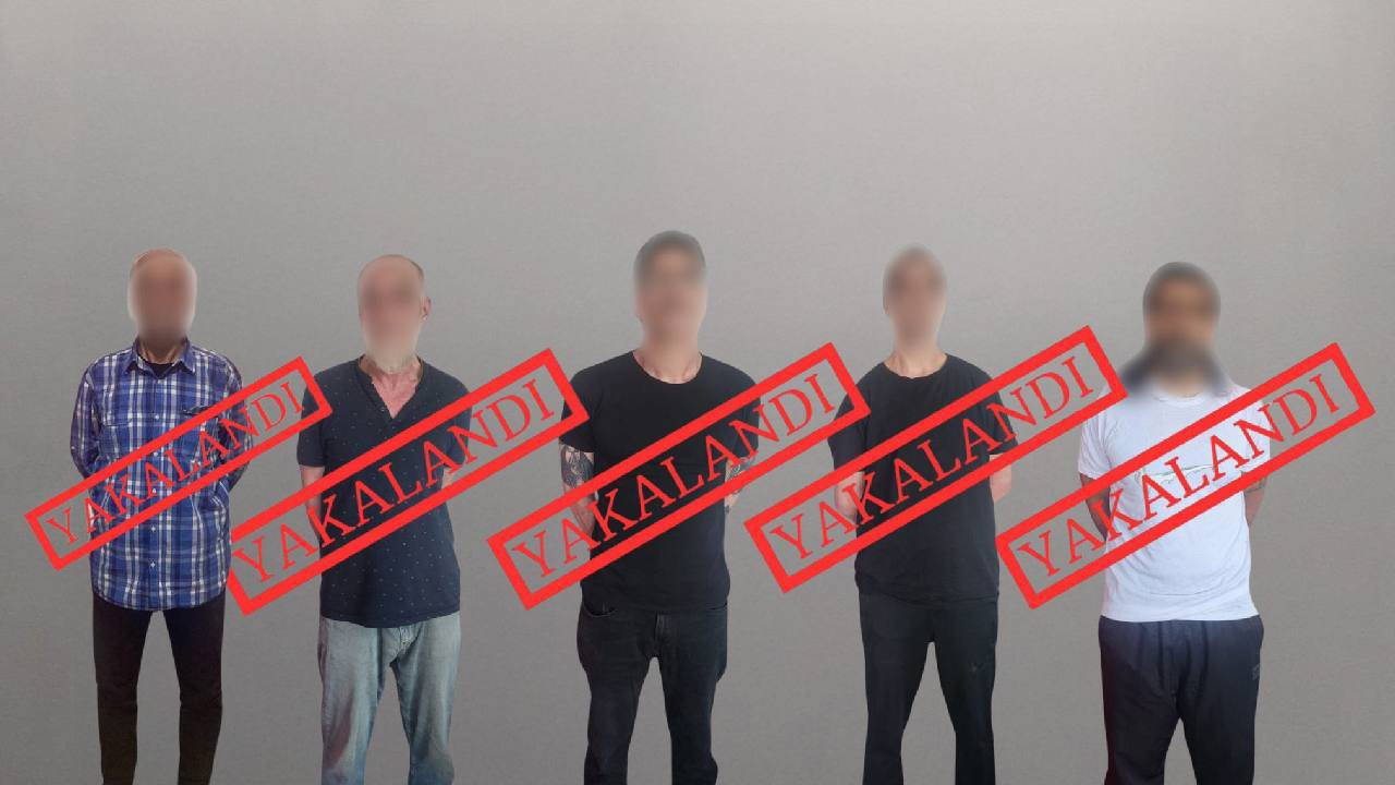 Kırmızı bültenle aranıyorlardı... Yakalanıp Türkiye'ye getirildiler!