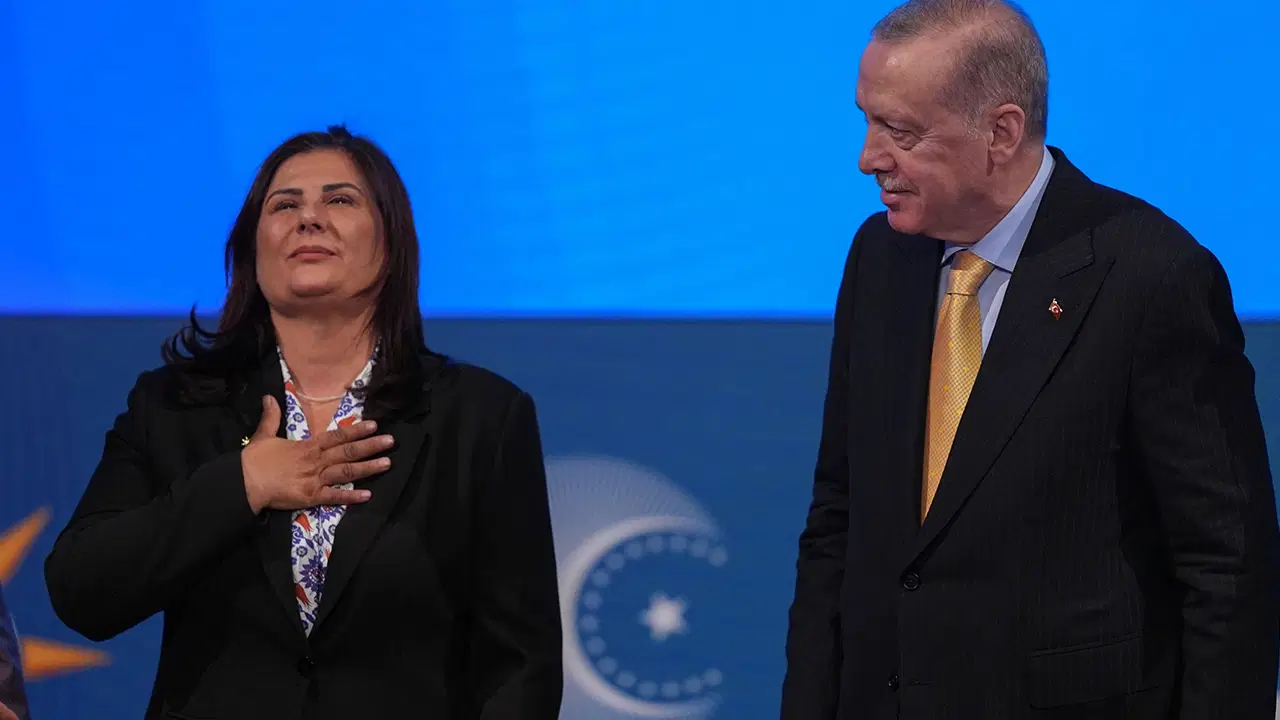 AKP'ye geçen Özlem Çerçioğlu hakkında çok konuşulacak iddia: 'Çalışanlar AKP üyeliğine zorlanıyor'