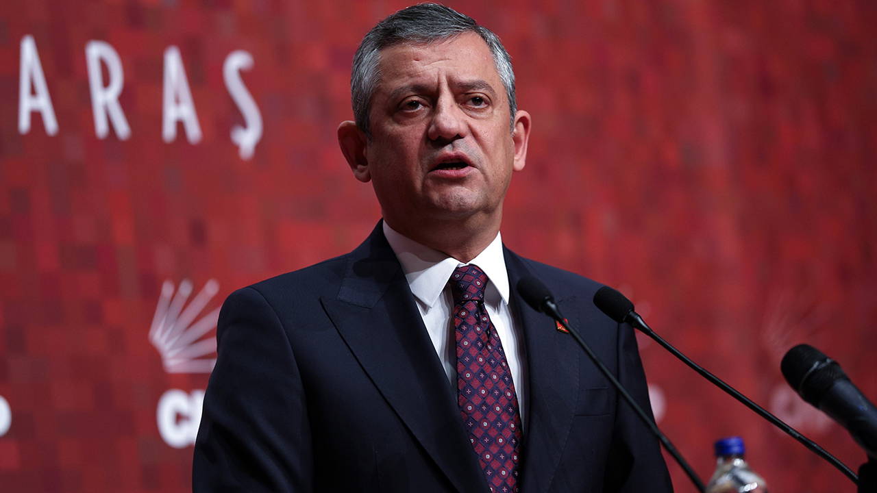 Epstein belgelerinde adı geçiyordu... Özgür Özel, İhlas Holding CEO'su Mücahit Ören'e böyle seslendi: 'Layığını bulacaksın!'