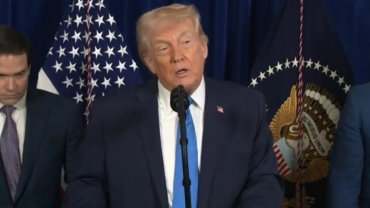 Trump’tan dikkat çeken açıklama: ‘Venezuela’ya girecek petrol şirketlerine biz karar vereceğiz’