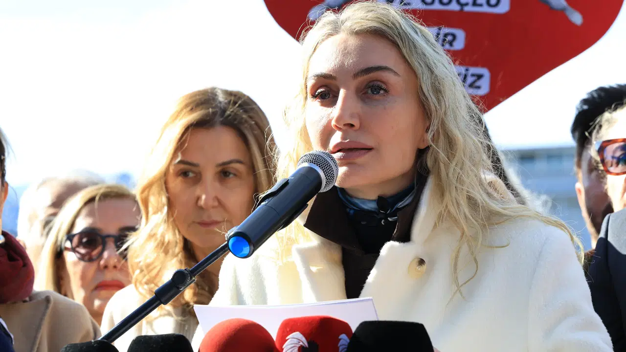 'Süreç' komisyonunda kabul edilmişti... Dilek İmamoğlu'ndan 'ortak rapor' sonrası açıklama: 'AİHM ve AYM kararlarına eksiksiz uyulmalı!'