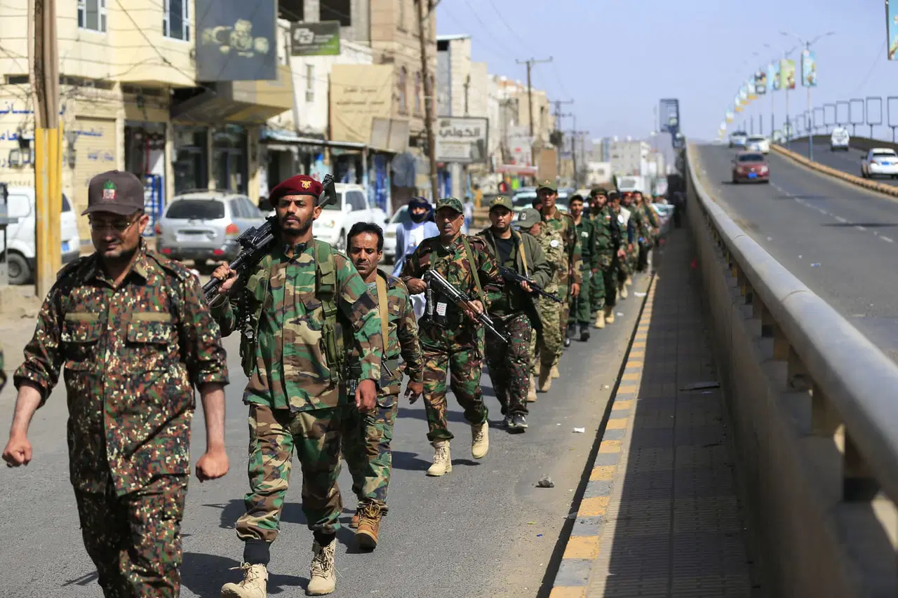 Yemen’de çatışmalar büyüyor: Husiler, Babülmendep çevresinde ilerliyor