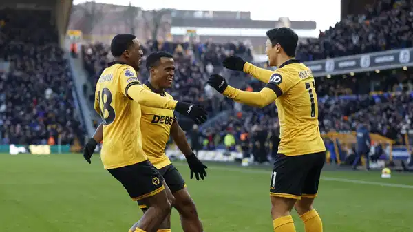 Wolverhampton ilk galibiyetini West Ham karşısında aldı!