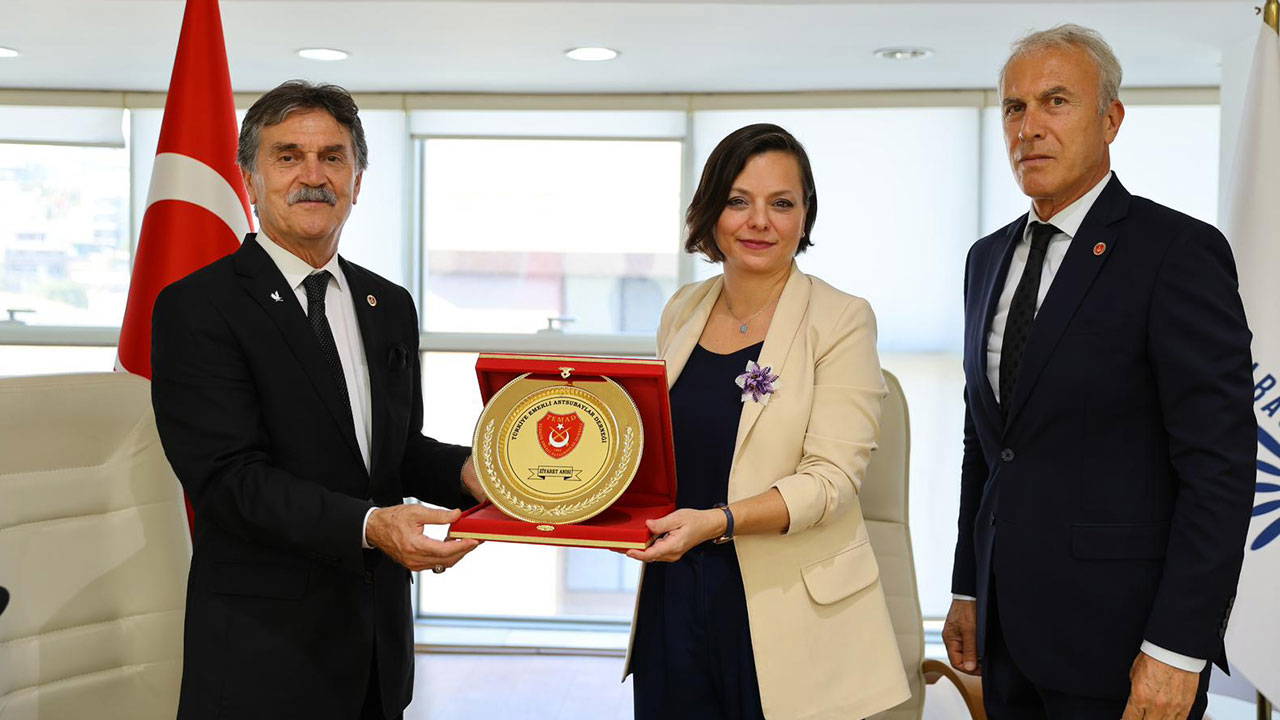 TEMAD’dan Başkan Helil Kınay’a Onursal Üyelik Beratı