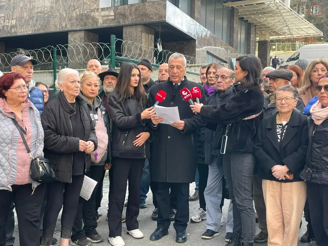 Etilerli Taşyapı mağdurlarına CHP'li Hasan Öztürkmen'den destek! 'Devlet bizim değil müteahhitin yanında'