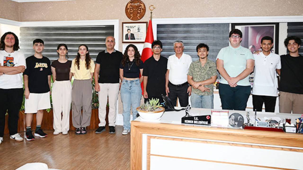 1c4e48b3-22e4-48a5-b1d6-3293e3cabadf.jpg