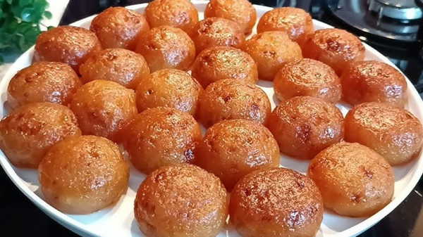 Şerbeti tam kıvamında, yumuşacık lezzet: Peynir tatlısı tarifi