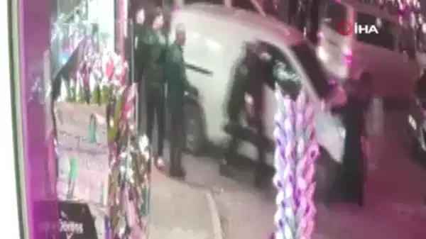 Polisten kaçarken yaşlı kadını ezdiler: O anlar kamerada!