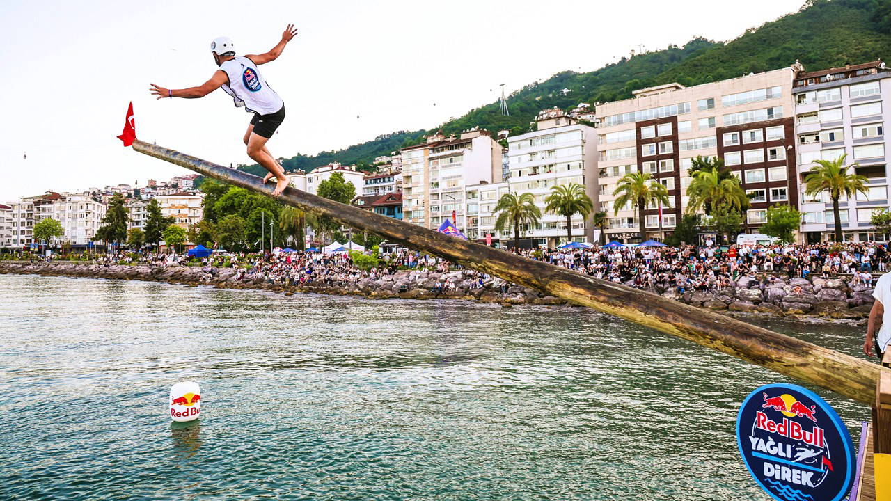 Red Bull Yağlı Direk coşkusu Ordu’da yaşandı