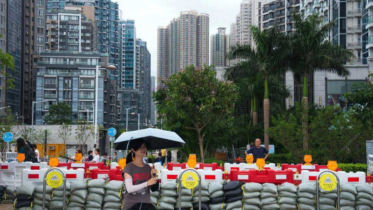 220 km hızla yaklaşan tayfun için büyük alarm