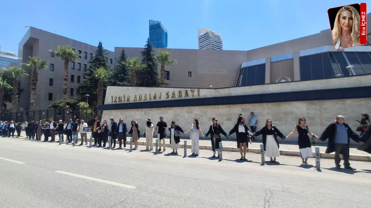 Avukatlardan önünde "El ele adalet zinciri": Gezi bizim onurumuzdur