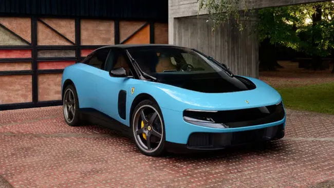 Elektrikli Ferrari İtalya'yı karıştırdı! Fiyatı ne kadar?