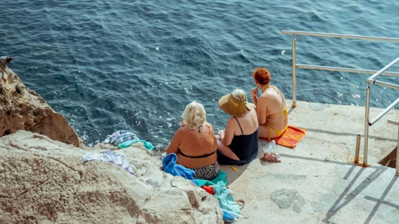 Suda vakit geçirmek ileri yaştaki kadınların fiziksel ve ruhsal sağlığını destekliyor