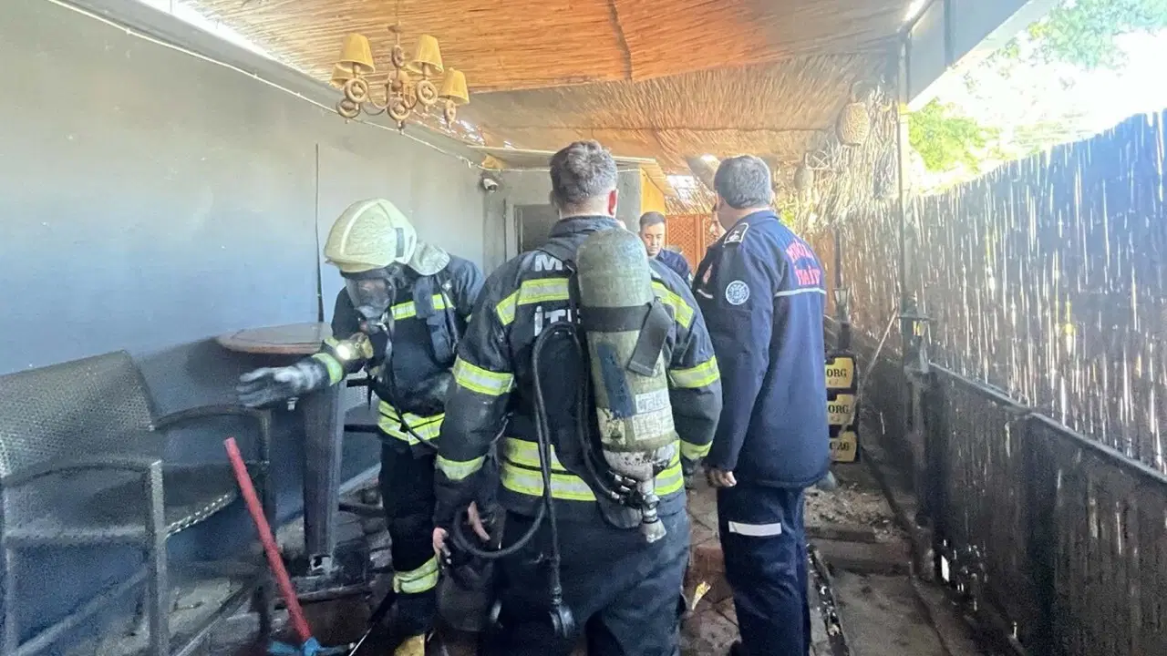 Restorandaki Yangında Yaralanmıştı, Hastanede Hayatını Kaybetti
