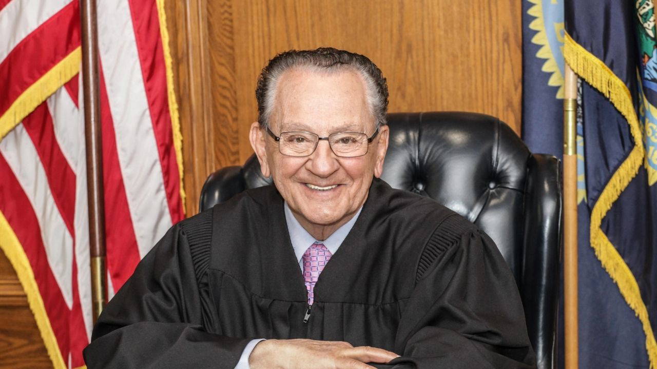 Frank Caprio kimdir? 'Babacan yargıç' Frank Caprio neden öldü? 'Babacan yargıç' Frank Caprio kaç yaşında, nereli?