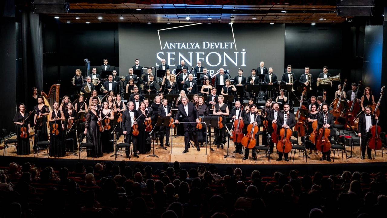 Antalya Devlet Senfoni Orkestrası, DenizBank Konserleri'nde sanatseverlerle buluştu