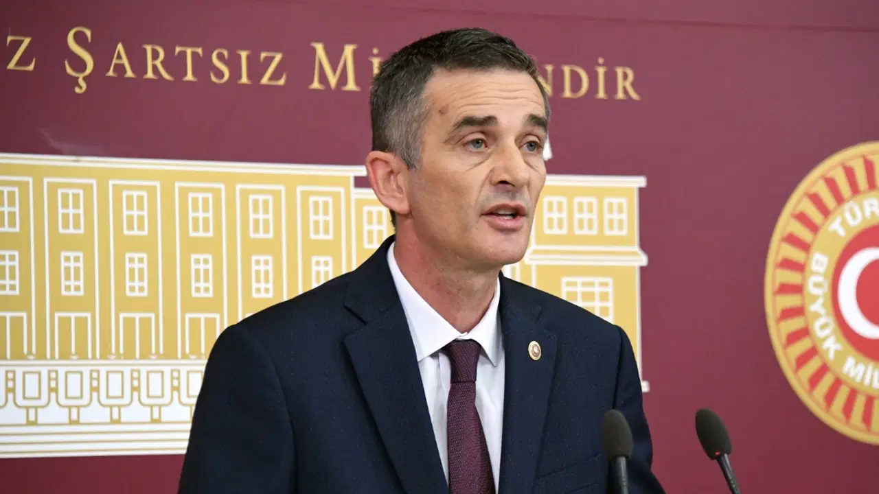 AKP'ye geçeceği iddia ediliyordu... Ümit Dikbayır'dan videolu açıklama: 'Teklif geldi, Erdoğan'la görüştüm'