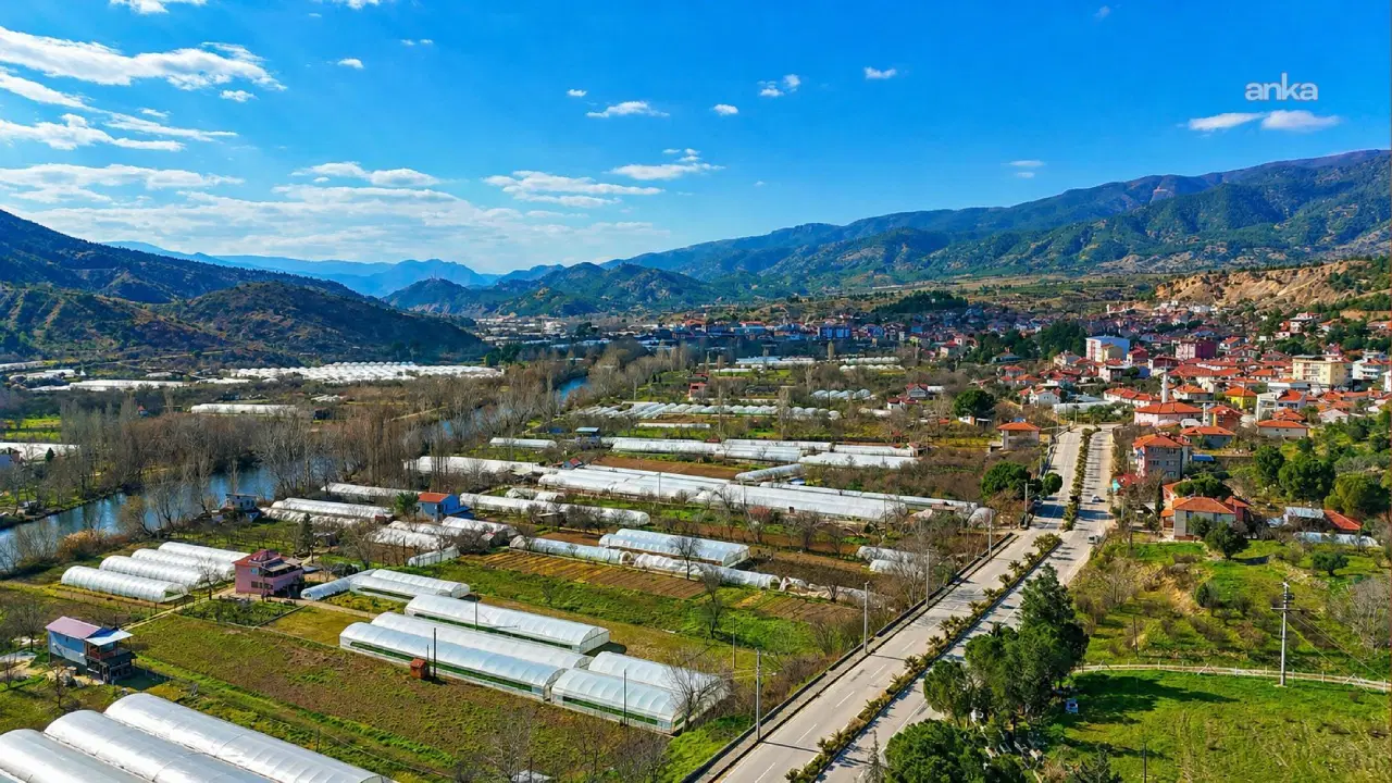 Eskişehir Büyükşehir Belediye Başkanı Ünlüce açıkladı: Sarıcakaya'da yapılması planlanan maden ocağı projesi iptal edildi