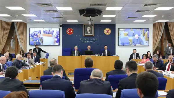 Meclis komisyonunda kabul edildi: Emniyette yeni kadro düzenlemesi!