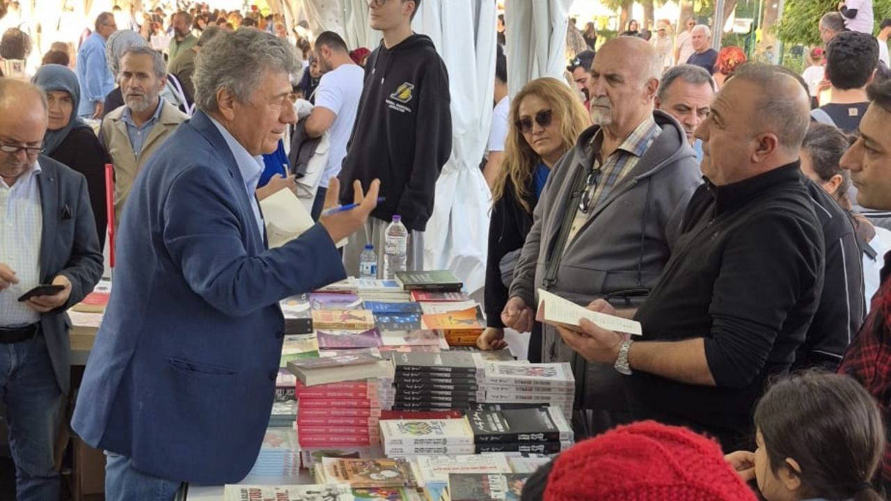 Mustafa Balbay okurlarıyla bir araya geldi