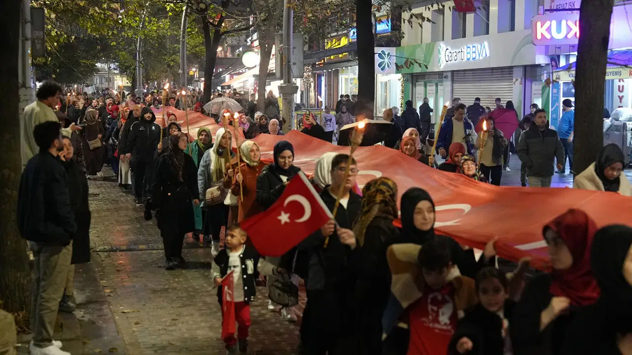 Zeytinburnu’nda BTP’nin Cumhuriyet Sevinci Yükseldi!