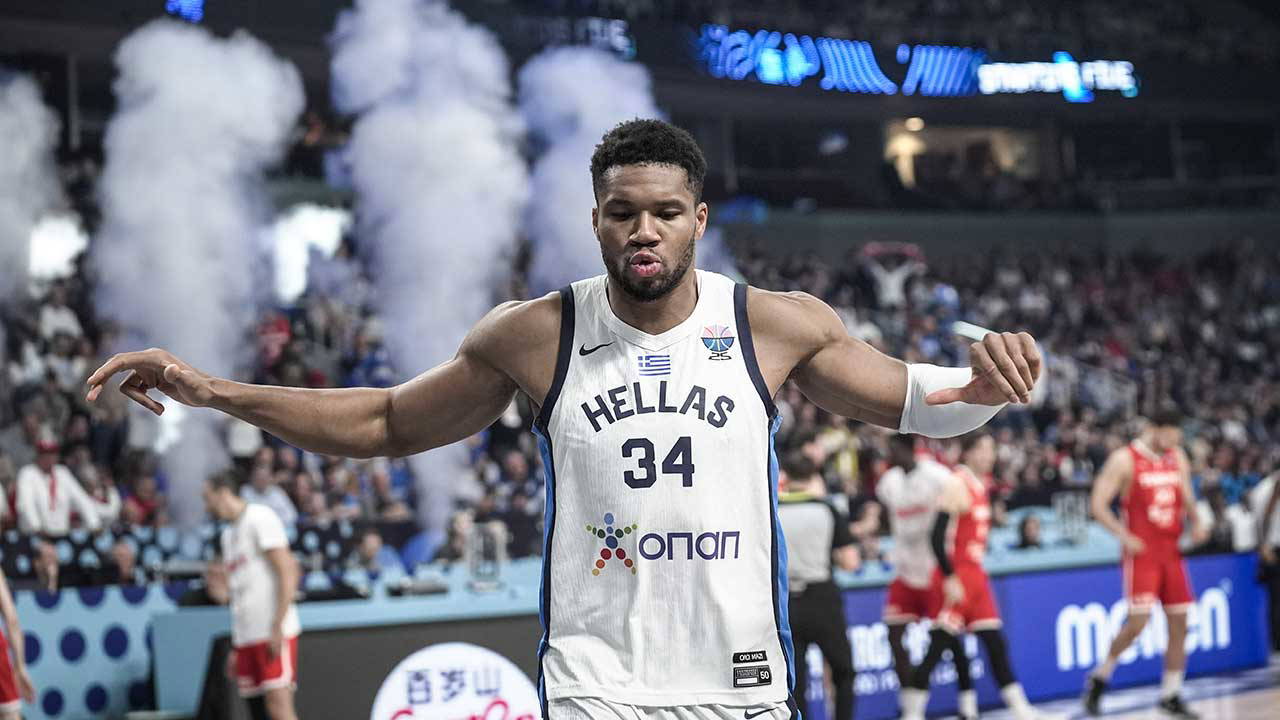Yunanistan, EuroBasket'te 32 yıl sonra en ağır mağlubiyetini aldı!