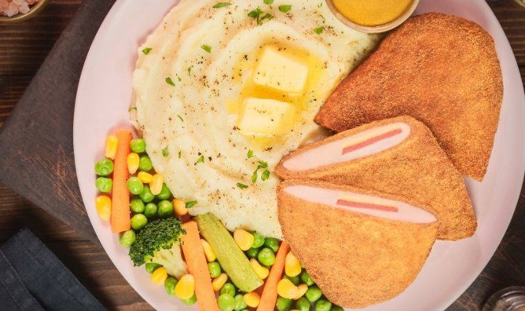 Sofralara renk katan enfes bir Fransız klasiği: Cordon Bleu tarifi