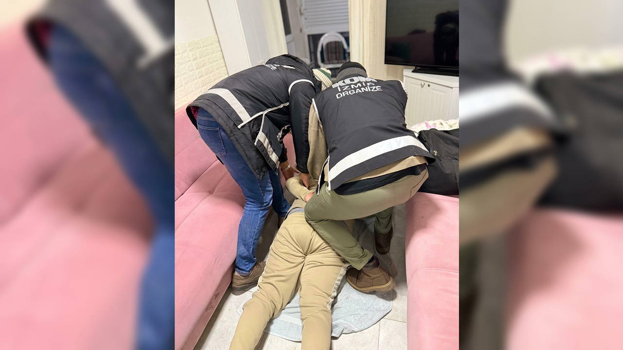 'Serdengeçtiler' adlı suç örgütünün üyesi Çeşme'de yakalandı