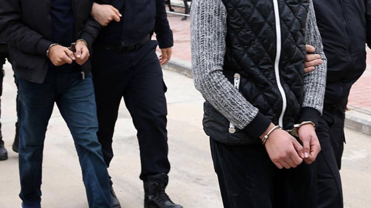 Kayseri'de açlık grevi yapan 2 eylemci tutuklandı